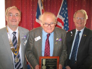 PDG Fraser Dukes Award 15.04.14 007